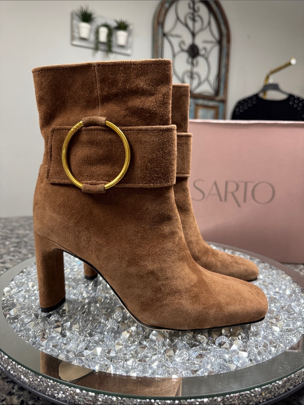 Franco Sarto Flexa Elia Chestnut Brown Suede Gold Ring square Ankle Boots NEW 6